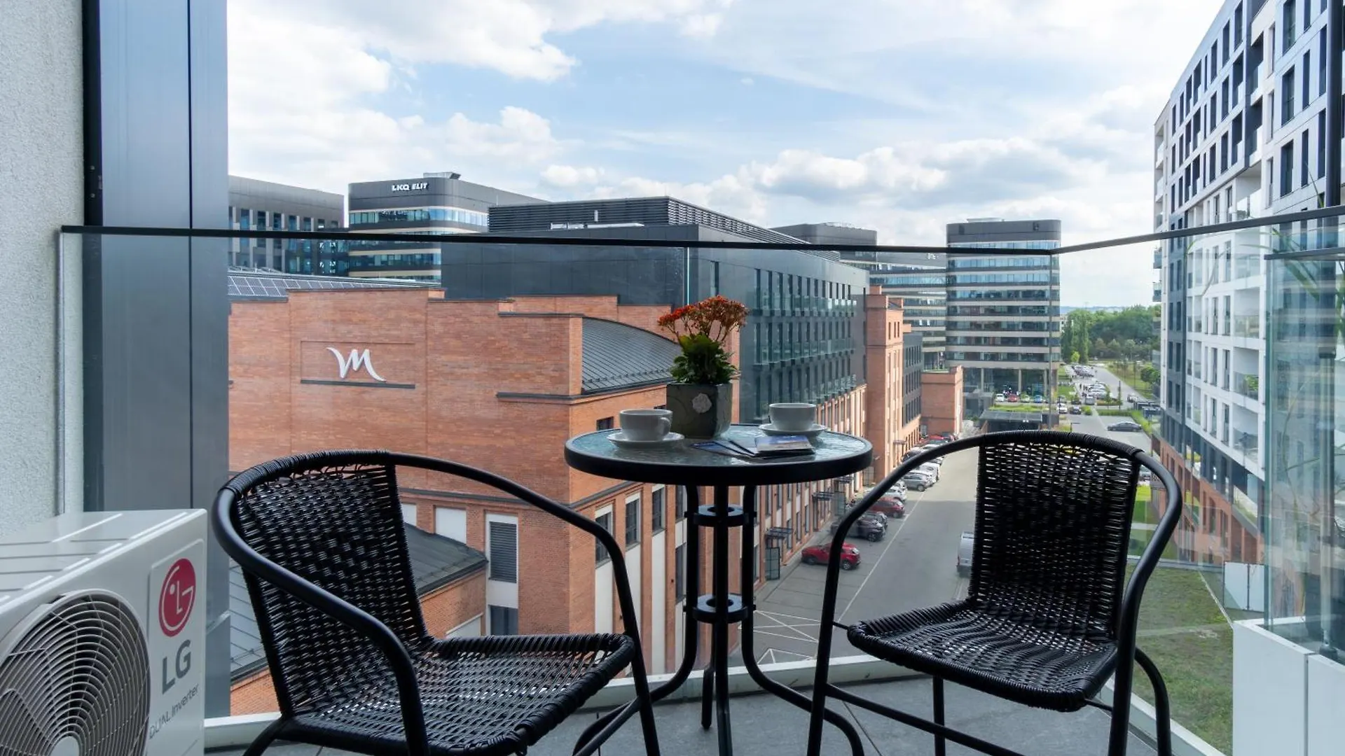 Lovely Flat Fabryczna Street Ac Free Parking Krakow Poland