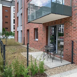 Uroczy Apartament Nad Motławą, Miejsce Parkingowe W Strzeżonej Hali , Gdańsk Polska
